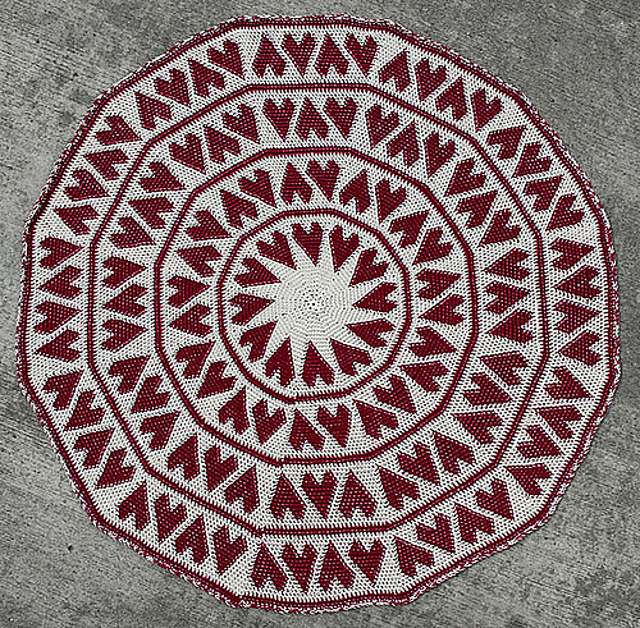 Circular Tapestry Hearts Afghan