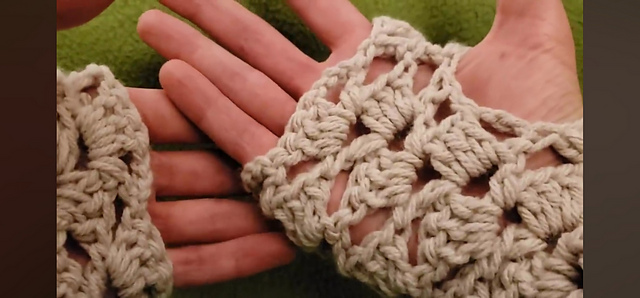 Drunken Granny Fingerless Gloves
