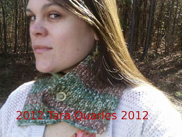 One Skein Buttoned Neckwarmer