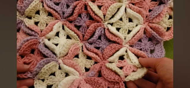 Blooming Granny Motif Shawl