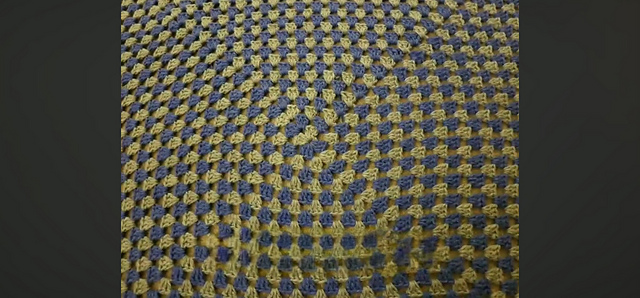 Continuous Two Color Granny Blanket