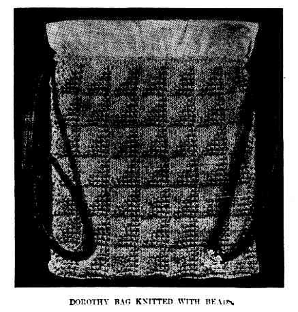 Dorothy Bag Knitted with Beads