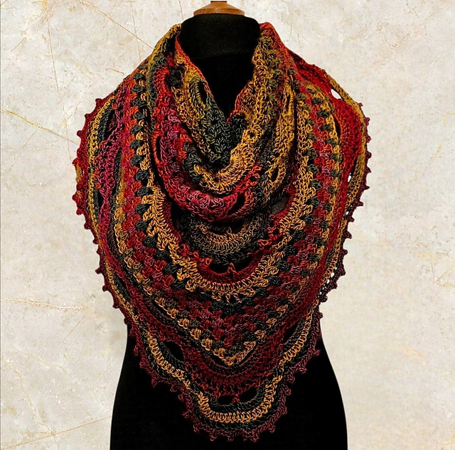 Virus meets Granny shawl scarf