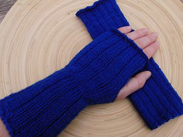 Handstulpen ~~ Fingerless Gloves