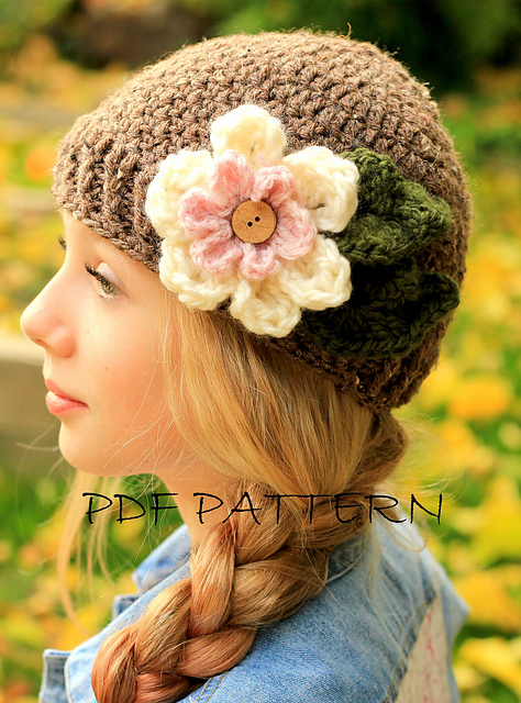 crochet hat with flowers \ leaves 