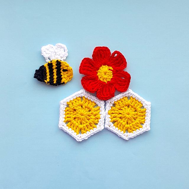 Bee & Honeycomb