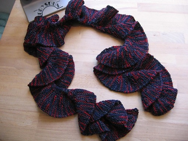 Zabeth's Twisted Knockout Scarf