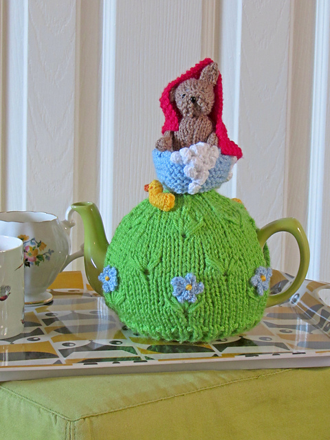 French Bulldog Bath Time Tea Cosy