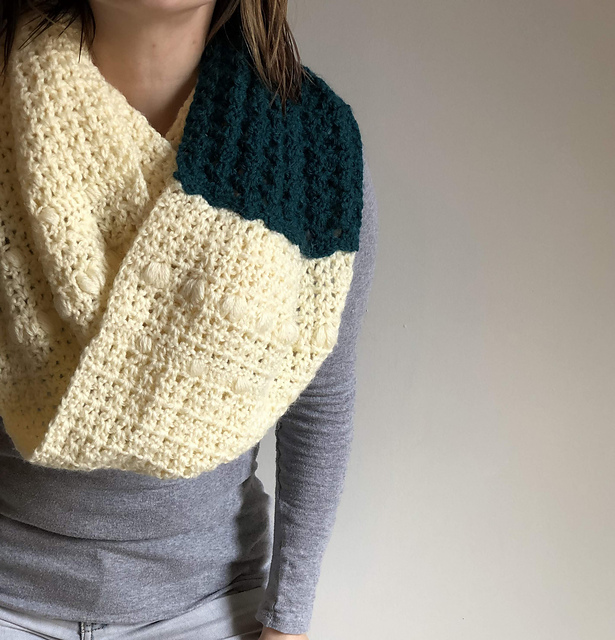 Tis Herself Infinity Scarf