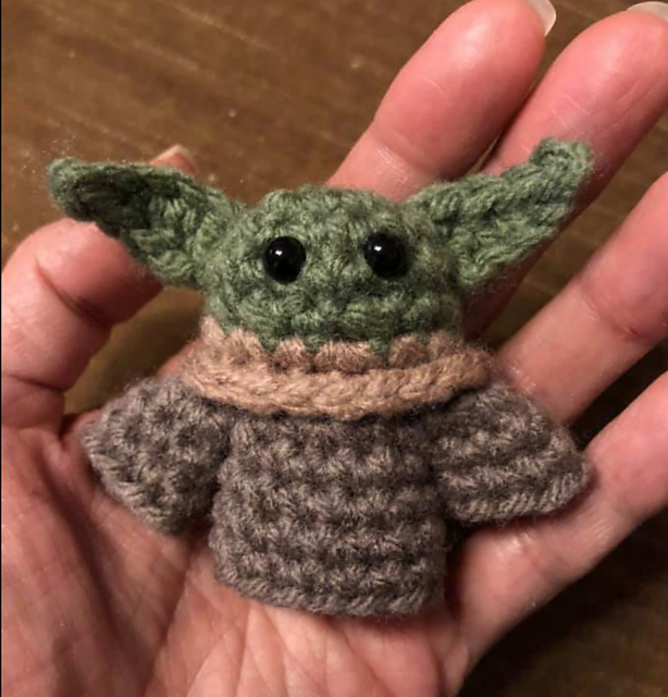 Mini Baby Yoda Amigurimi