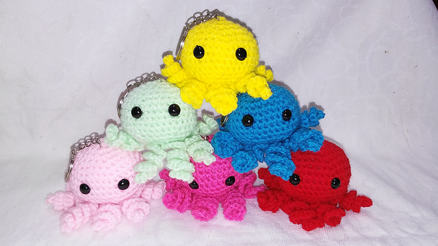 mini octopus. mini pulpo