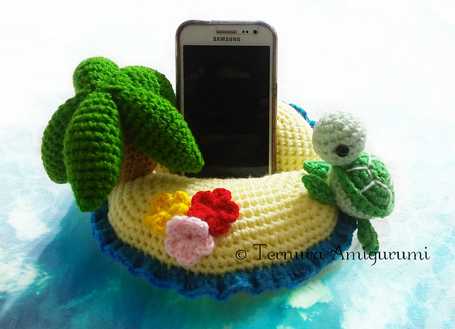 Island support for smartphone