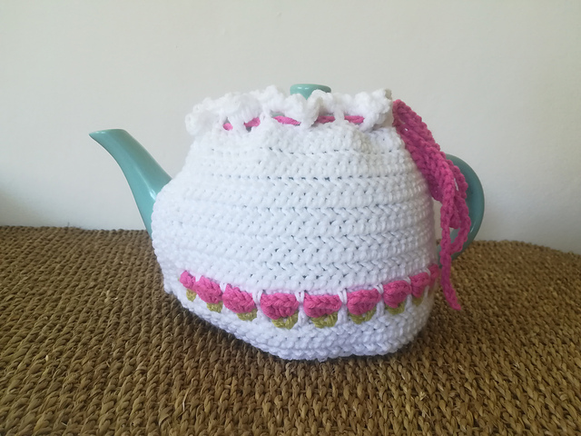 Bella Rosa Tea Cosy