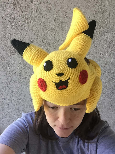 Pikachu Hat Friend