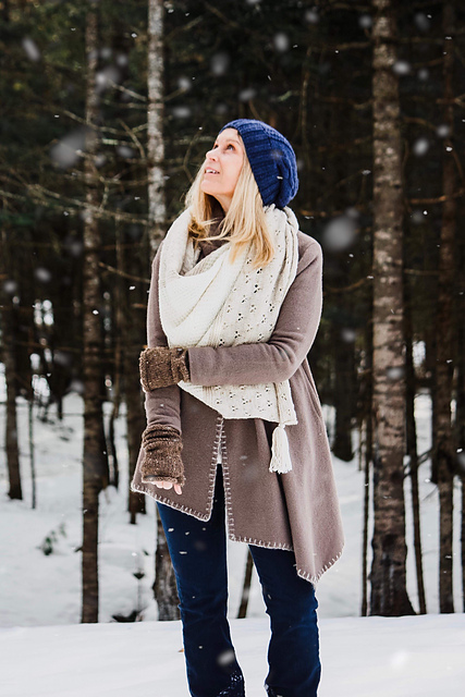 Sugar on Snow Shawl