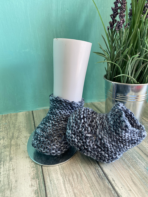 Newborn baby booties