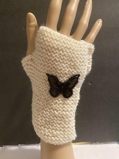 Garter Stitch Fingerless Gloves