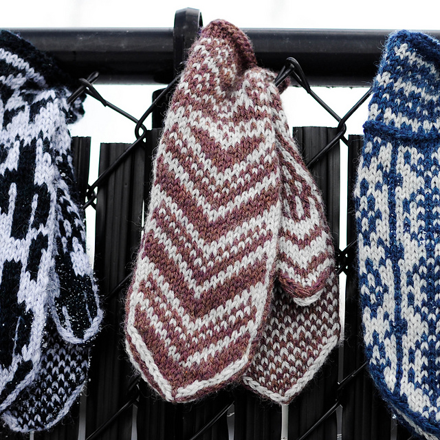 Flint Mittens
