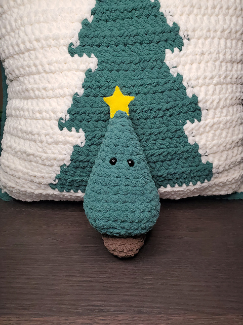 Doug the Christmas Tree