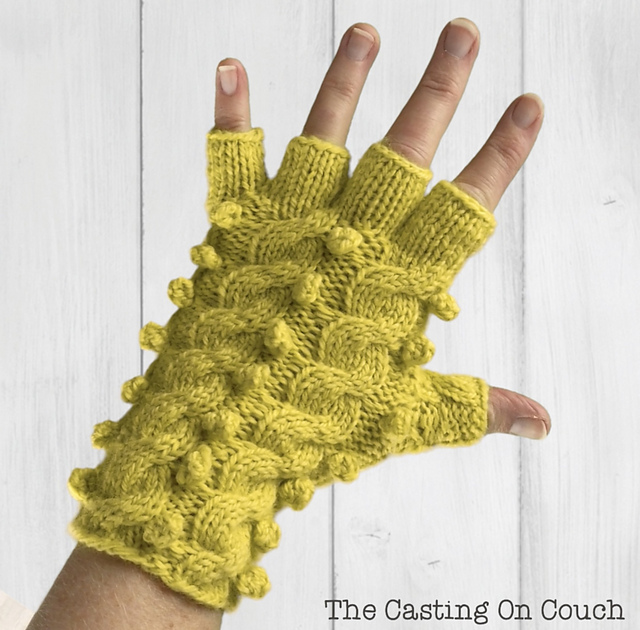 Cabled Bobbled Gloves
