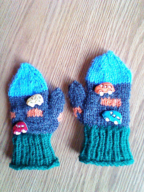 Boy's Car Mittens
