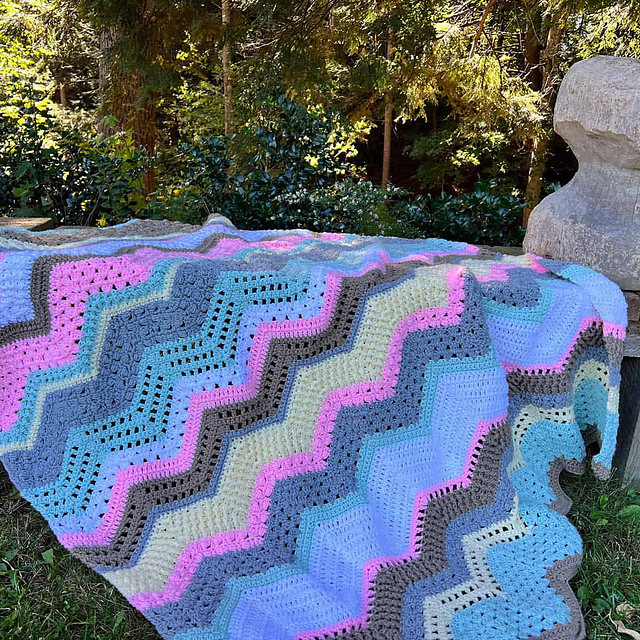 Dice Game Zig Zag Blanket