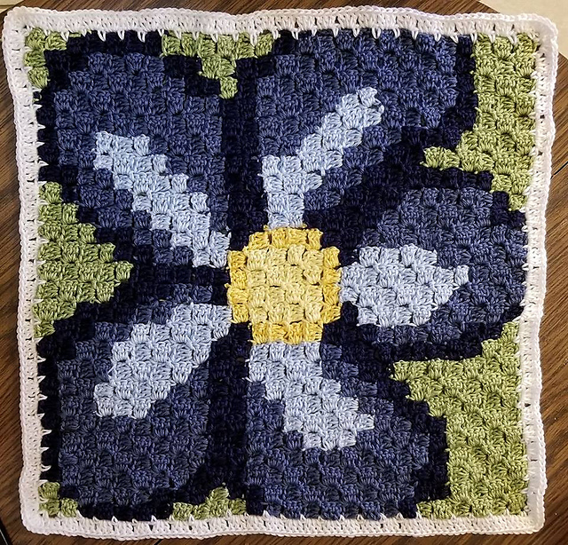 C2C Forget Me Not Flower Square