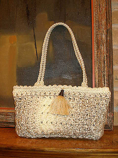 Sassy Shell Purse