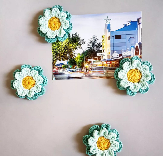 Cute Crochet Flower Magnet