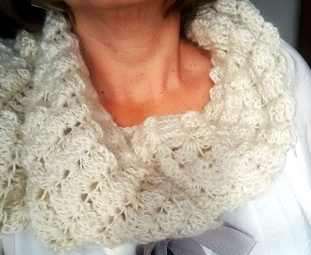 Canary Infinity Cowl