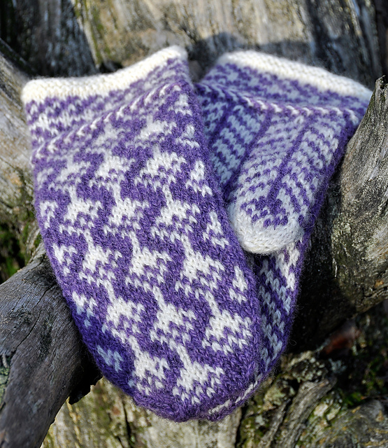 Verbena Mittens