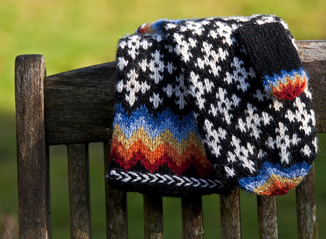 Lunde Mittens