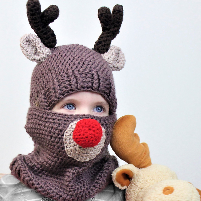Royce REINDEER set (hat+cowl)
