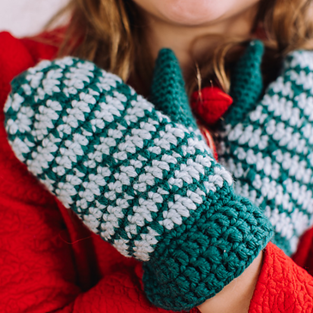 Beenoskee Mittens