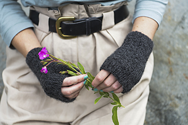 Knightsbridge Cable Mitts