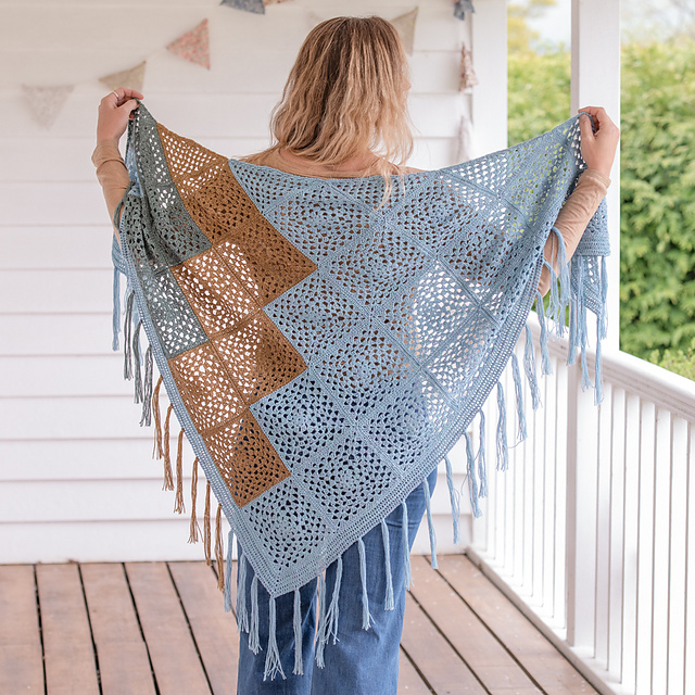 Perpetual Dawn Shawl
