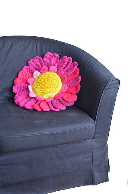 Daisy Pillow