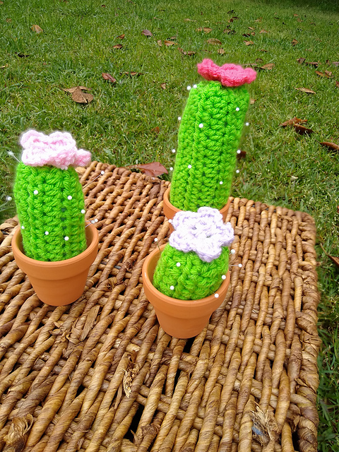 Crochet Cactus Pincushion