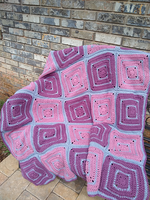 Quadrangle Throw