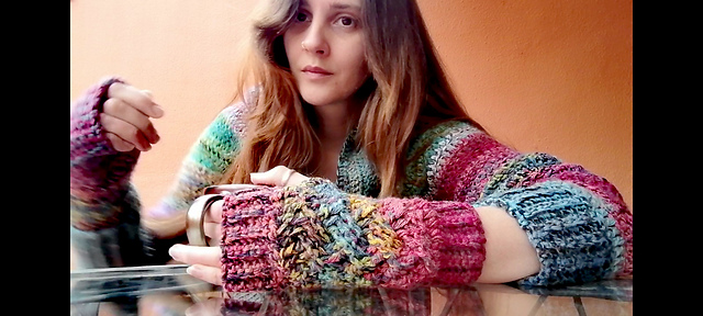 Cable Stitch Wrist Warmers