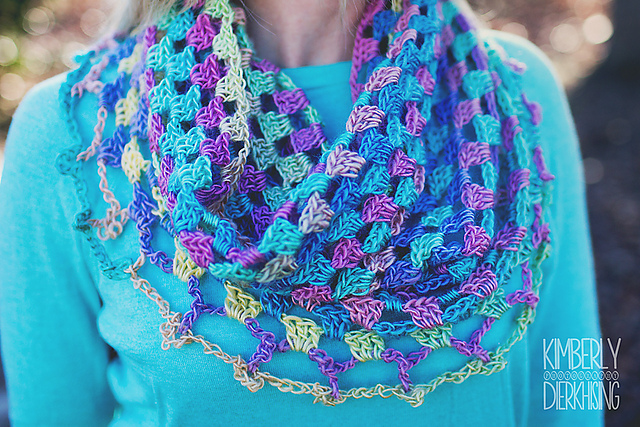 Lily's Sweetheart Cowl