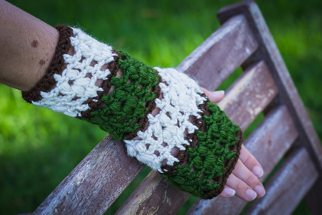 Autumn Breeze Fingerless Gloves