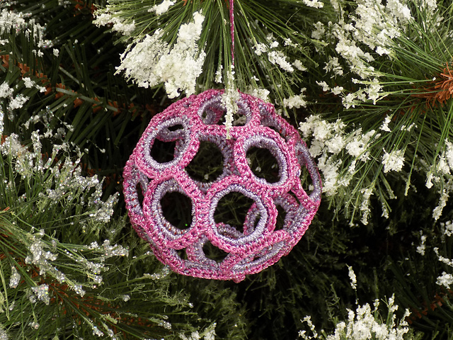 Upcycling Christmas Ball