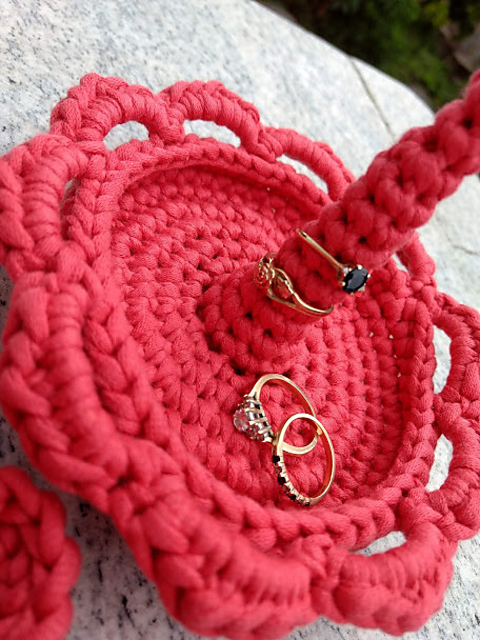 Blissful Ring Dish