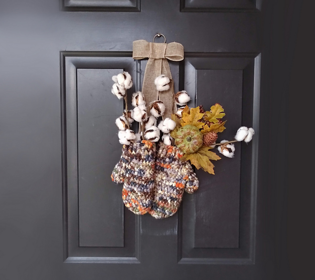 Mitten Door Hanging