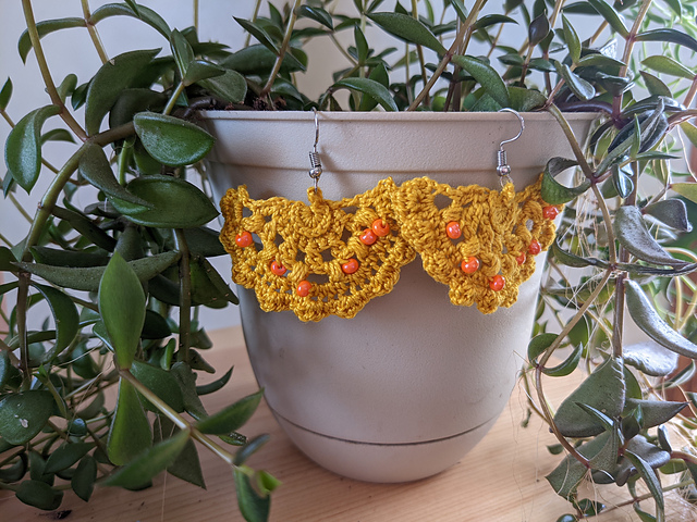 Flores de Isabella Earrings