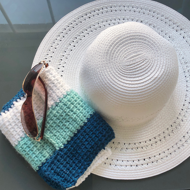 Entrelac, Sort of Clutch