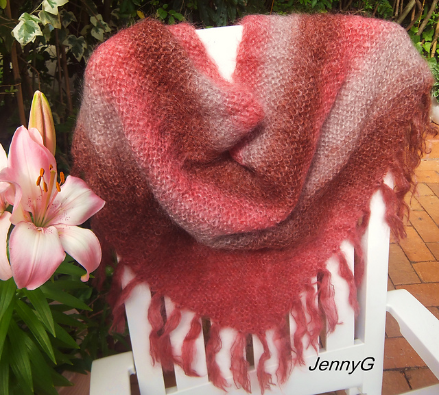 Lady's Jumper and Shawl (Shawl)