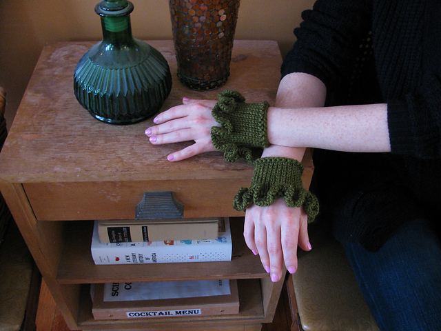 Victorian Frill Cuff