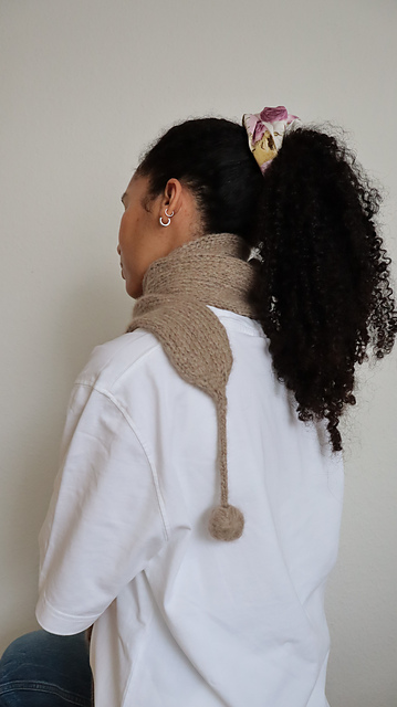 Leïe Scarf